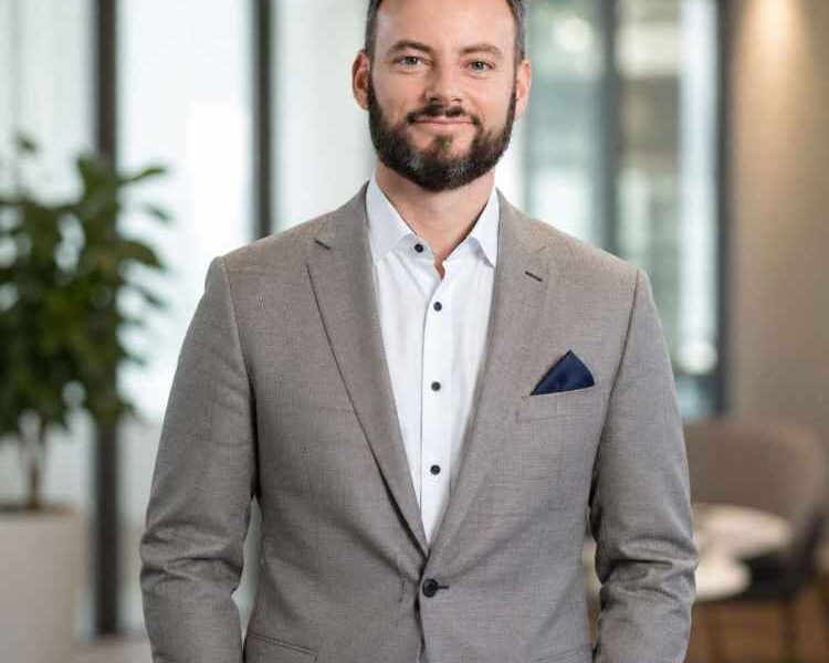 Seth Cumming: Complete Guide to UK Barrister Mr Seth Neil Cumming